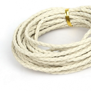 Kunstleer 3mm gevlochten Off White